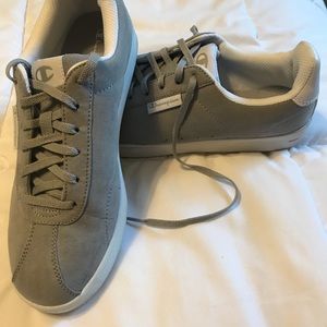 8.5 women’s Champion Rally Rainure Grey
